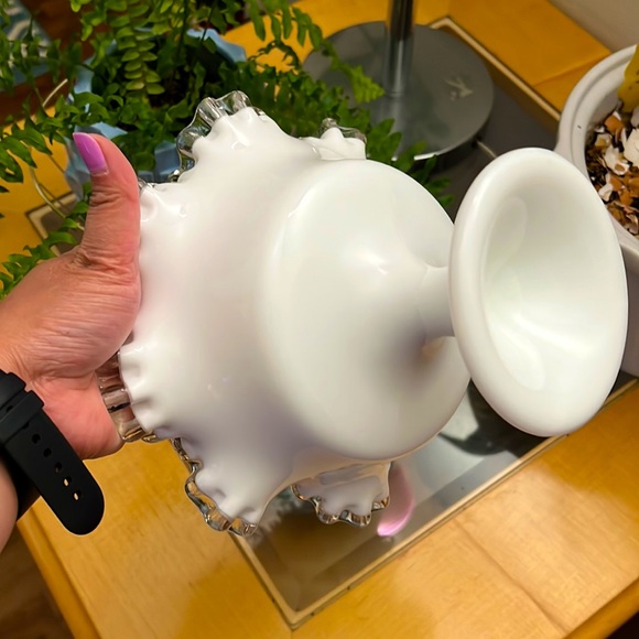 Fruitstand, porcelain crystal, 8" diameter, 6" high - Picture 4 of 4